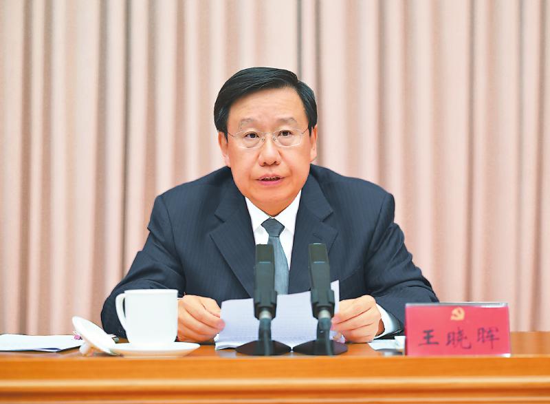 051402.jpg 051402.jpg