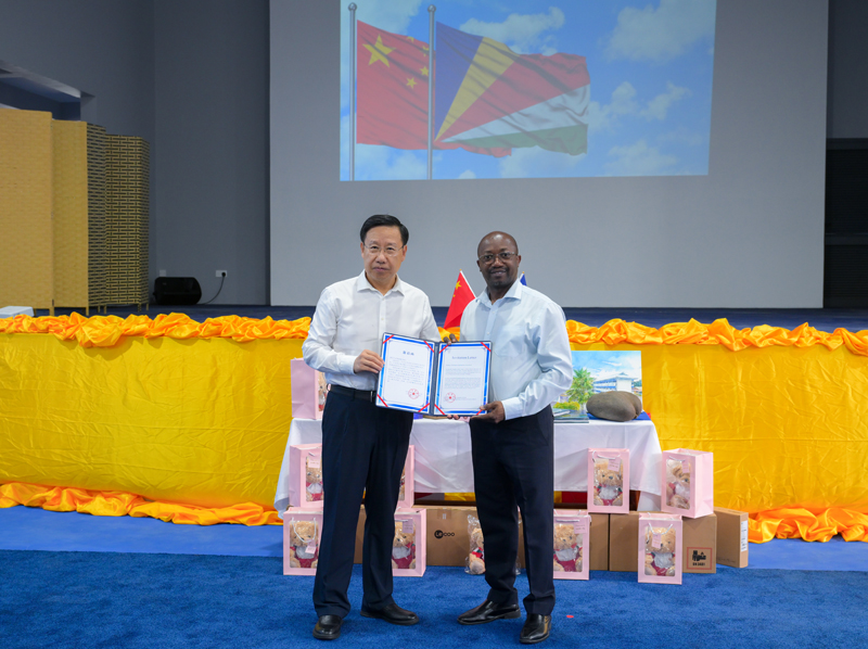 0710-3.jpg 0710-3.jpg