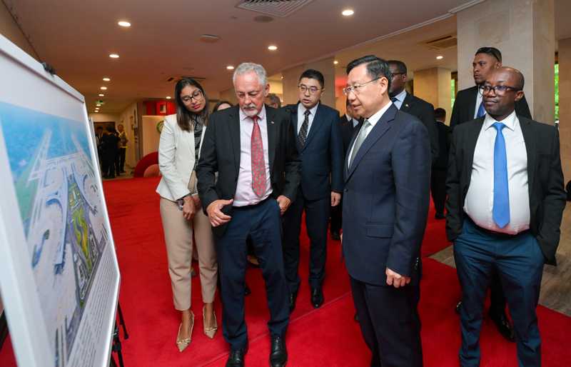 0710-4.jpg 0710-4.jpg