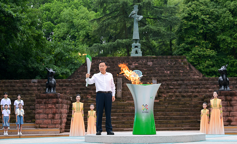 0728-01.jpg 0728-01.jpg