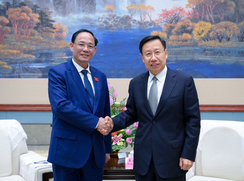 0825-1-1.jpg 0825-1-1.jpg