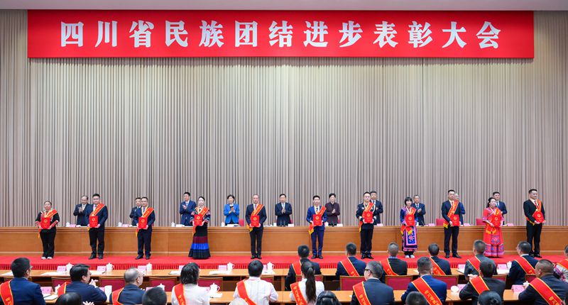 0930-1-4.jpg 0930-1-4.jpg