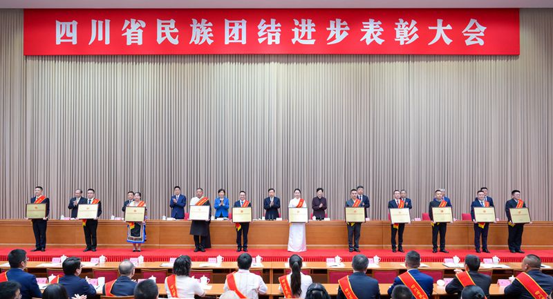 0930-1-3.jpg 0930-1-3.jpg